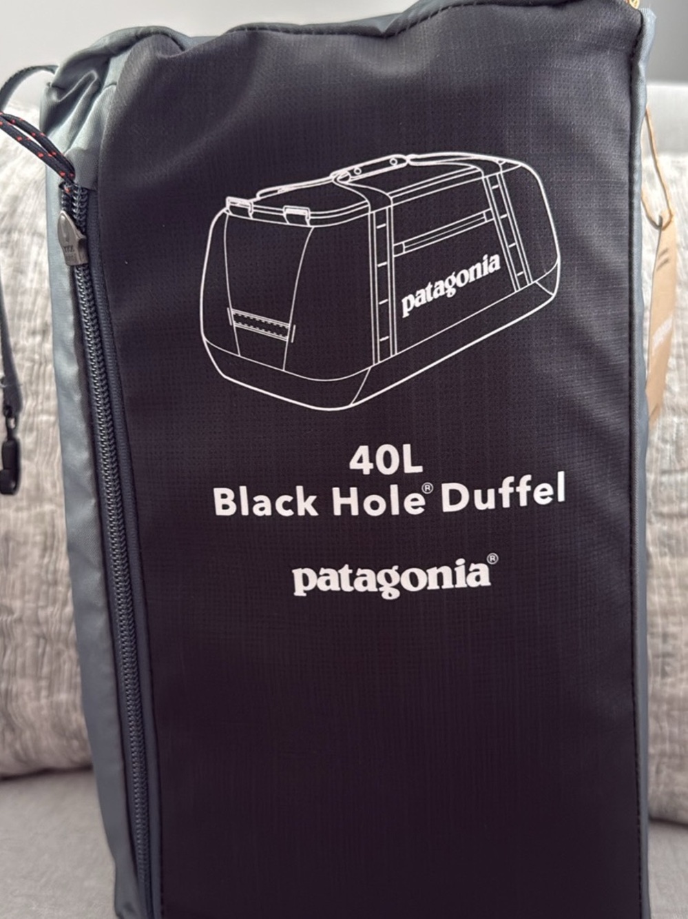 Patagonia 40L Black Duffel Bag - BRAND NEW with tags - Picture 9 of 12